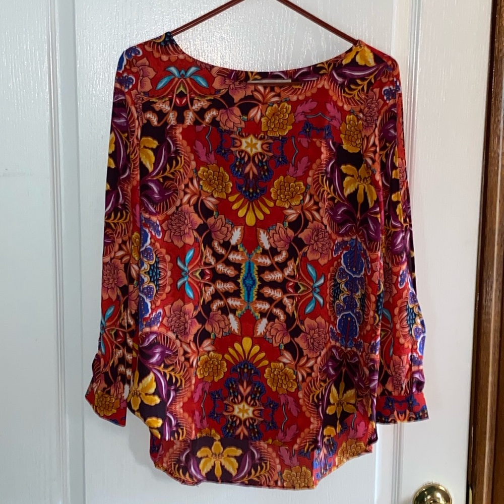 Loft long, slit-sleeved print blouse, medium petite, EUC